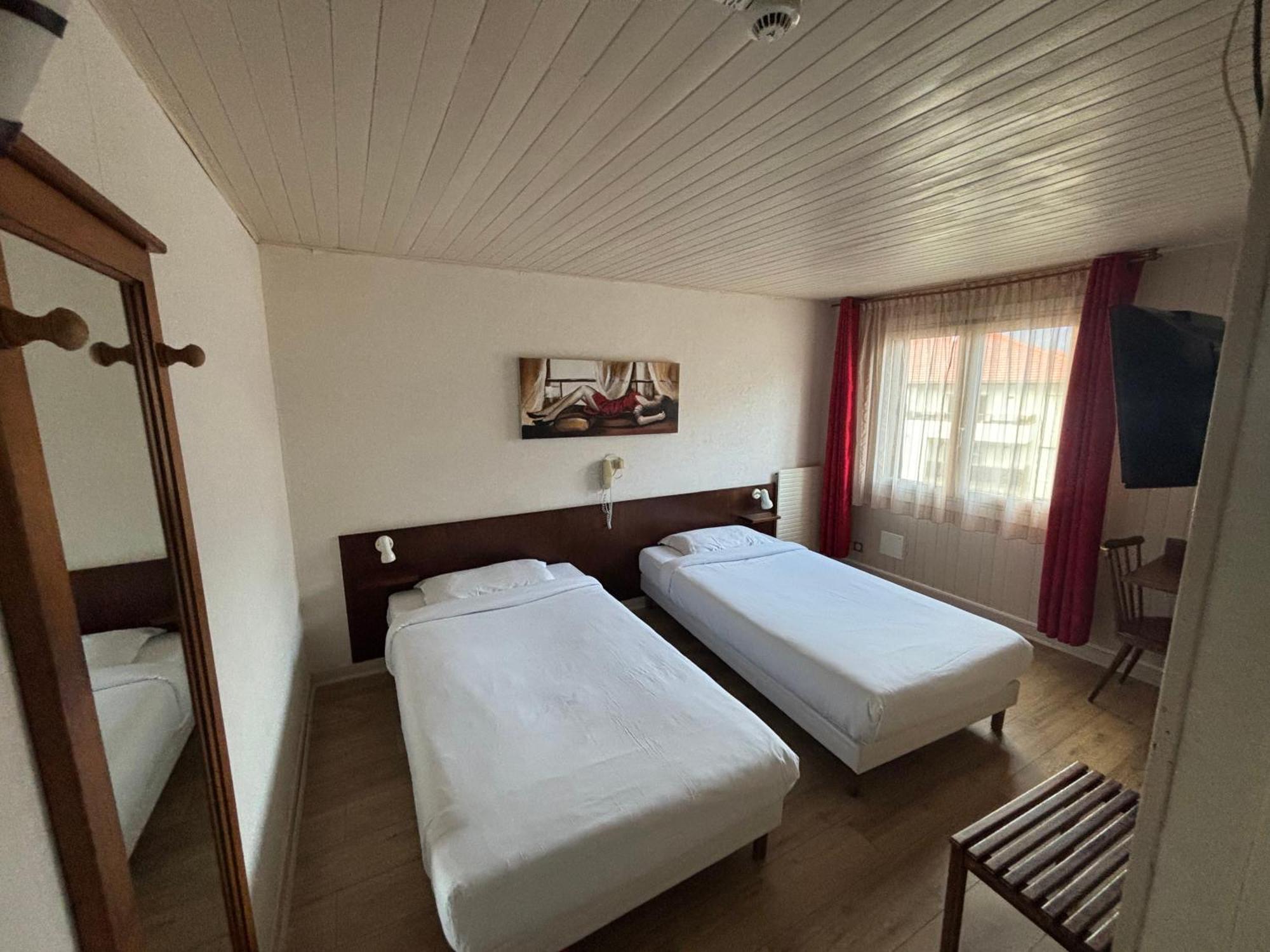 Auberge De Costaroche Albertville Eksteriør bilde