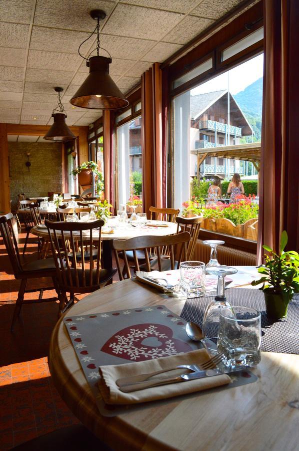 Auberge De Costaroche Albertville Eksteriør bilde
